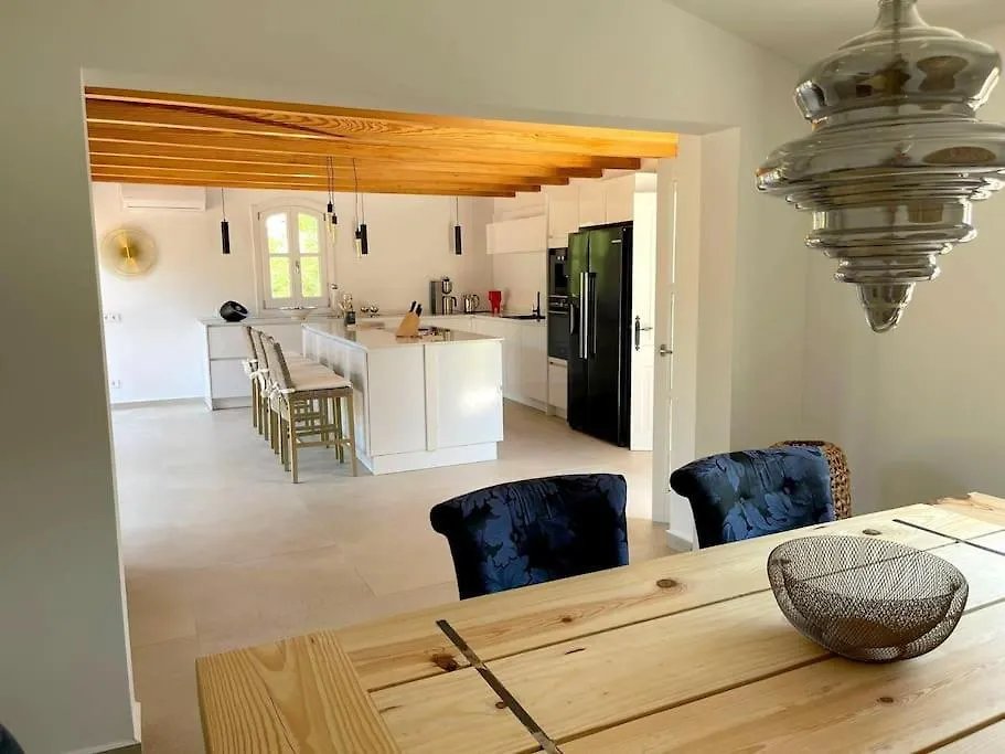 Apartment Strandnahe Finca Mit Pool, Wifi, Klima, Heizung, Tischtennis, Trampolin In Alcudia