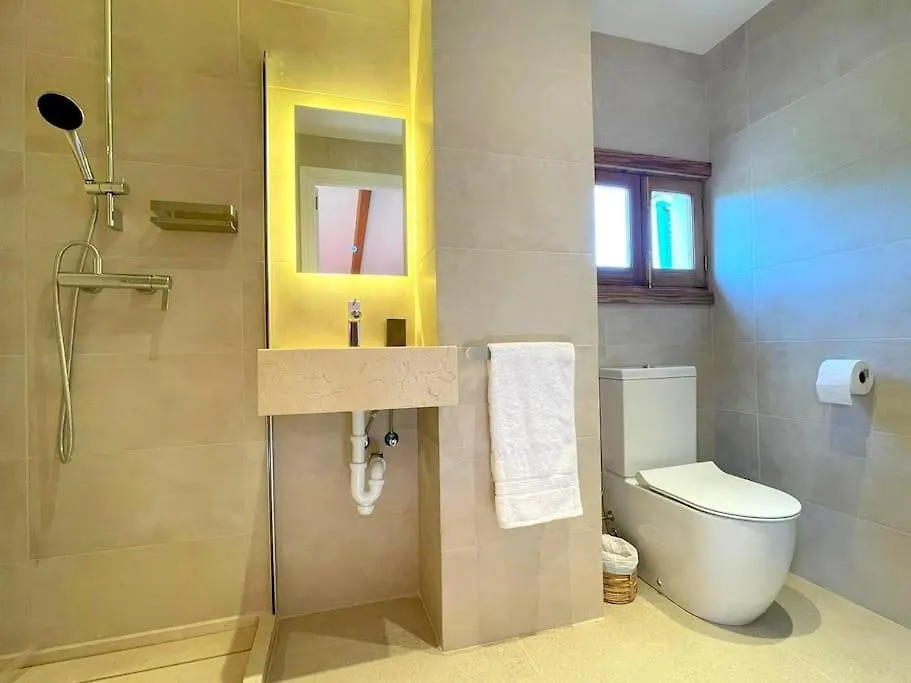 Apartment Strandnahe Finca Mit Pool, Wifi, Klima, Heizung, Tischtennis, Trampolin In Alcudia