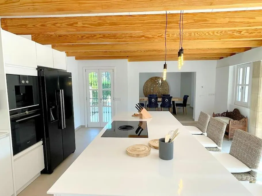 Strandnahe Finca Mit Pool, Wifi, Klima, Heizung, Tischtennis, Trampolin In Alcudia Apartment Alcudia (Mallorca)