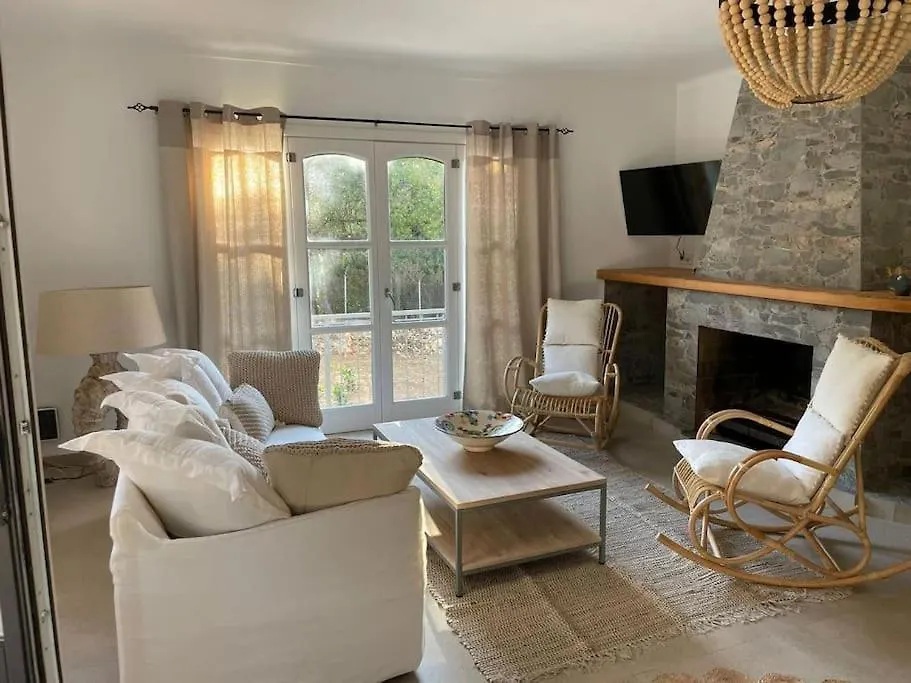 Strandnahe Finca Mit Pool, Wifi, Klima, Heizung, Tischtennis, Trampolin In Alcudia Apartment