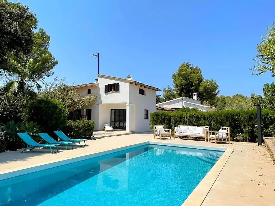 Strandnahe Finca Mit Pool, Wifi, Klima, Heizung, Tischtennis, Trampolin In Alcudia